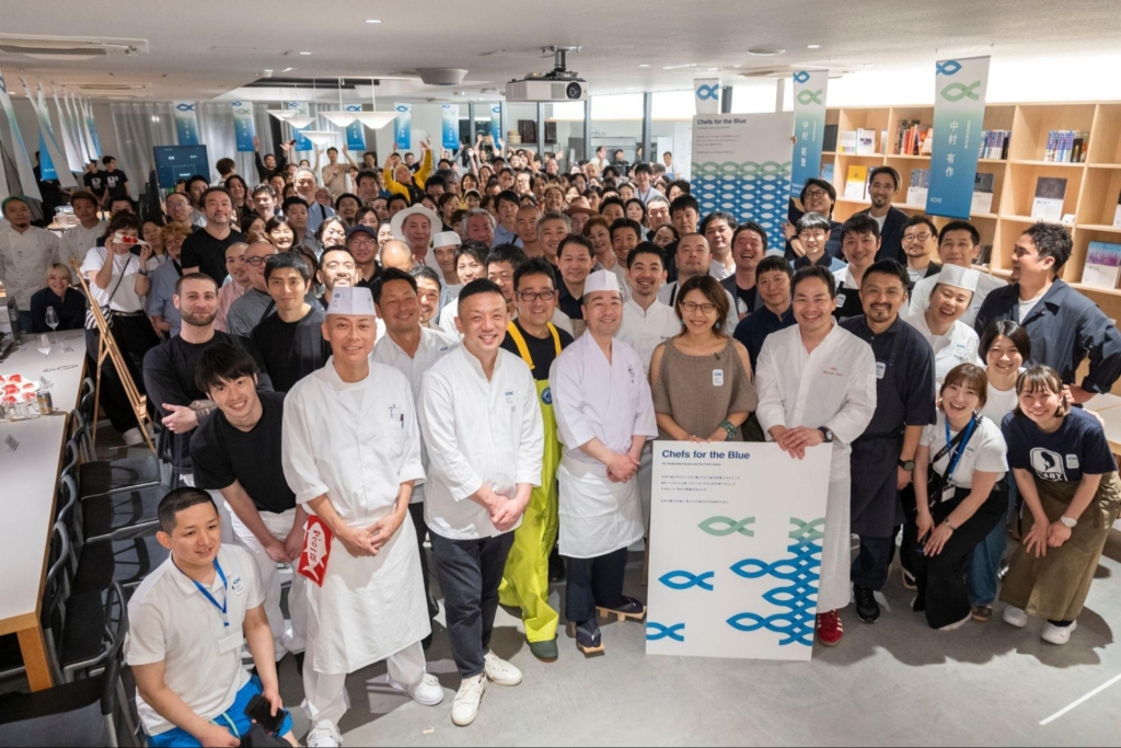 33名のシェフが渾身の魚介料理を260名のゲストに振る舞ったイベント、ブルーフェス。2025年6月に開催。（撮影：宮本信義） 