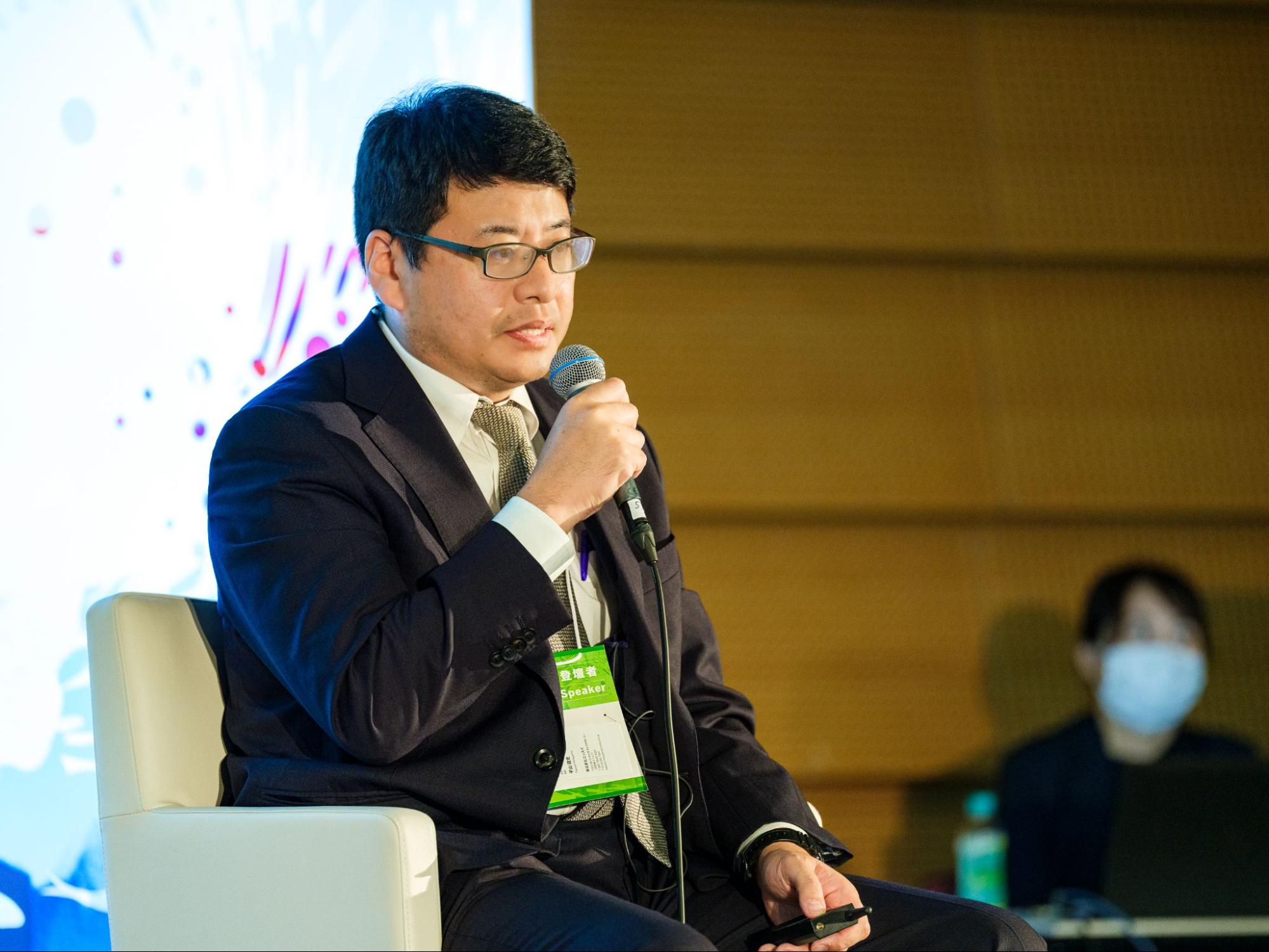 ニッスイの平山健史さんが、チリでの一貫生産体制と飼料サステナビリティへの取り組みを紹介 