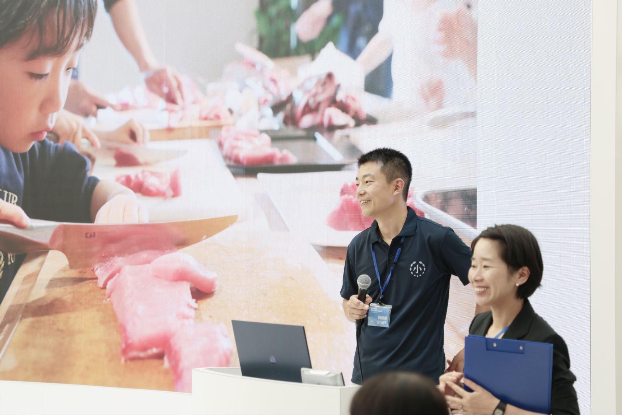 大阪・関西万博での特別授業「親子で知ろう！サステナブルシーフード」にて 